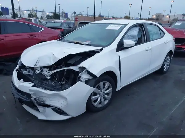5YFBURHE2GP487199 2016 TOYOTA COROLLA - Image 2