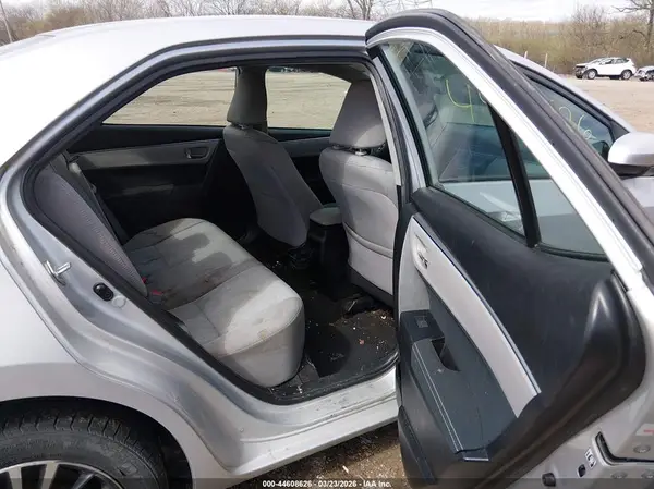 5YFBURHE2GP493200 2016 TOYOTA COROLLA - Image 8