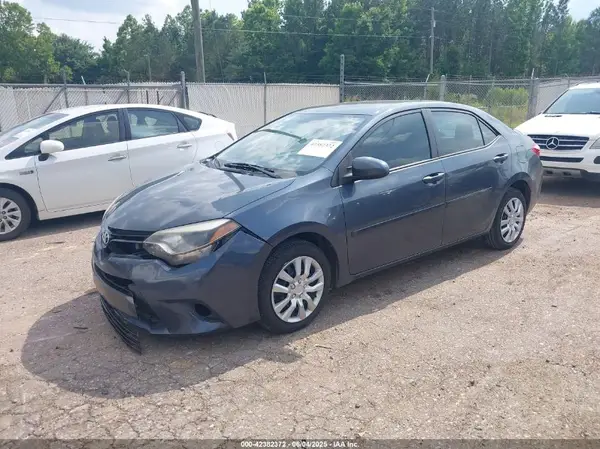 5YFBURHE2GP495206 2016 TOYOTA COROLLA - Image 2