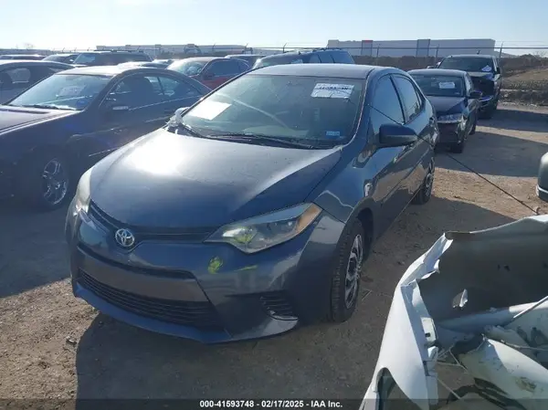 5YFBURHE2GP495951 2016 TOYOTA COROLLA - Image 2