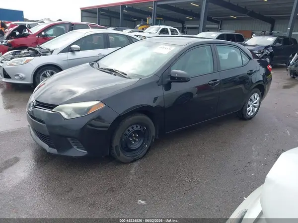 5YFBURHE2GP500761 2016 TOYOTA COROLLA - Image 2