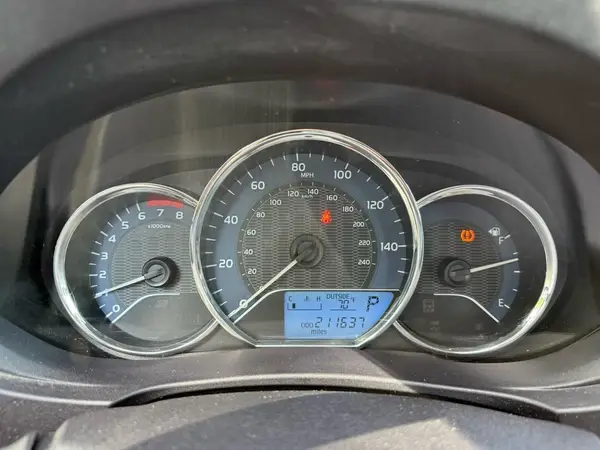 5YFBURHE2GP501392 2016 TOYOTA COROLLA - Image 8