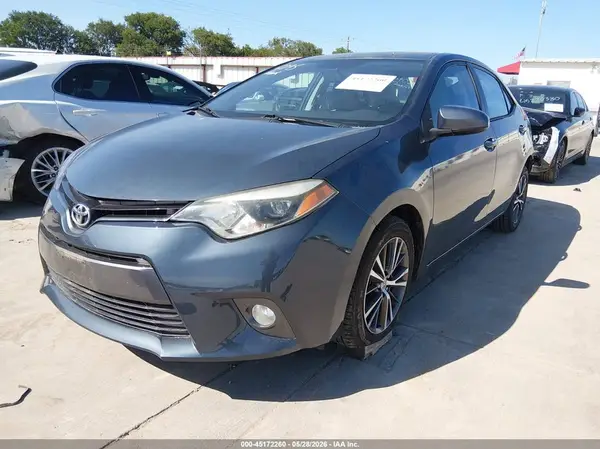 5YFBURHE2GP504311 2016 TOYOTA COROLLA - Image 2