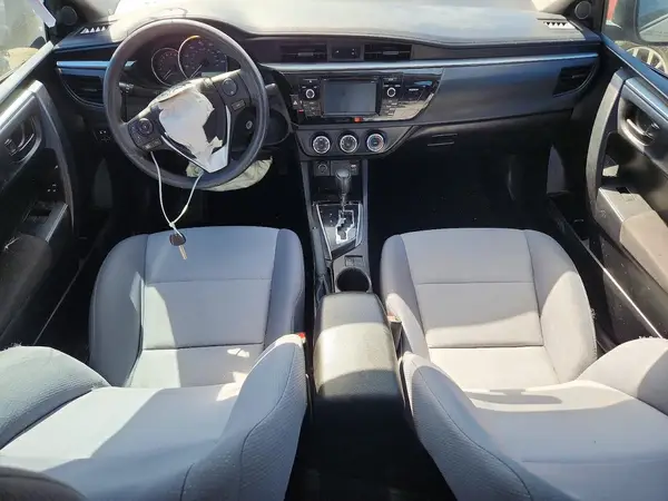5YFBURHE2GP505992 2016 TOYOTA COROLLA - Image 8