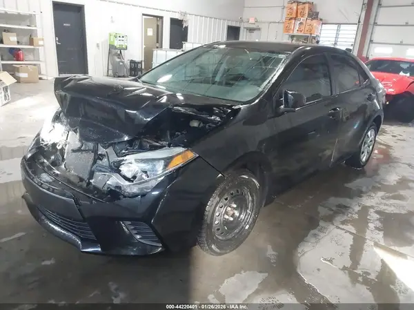 5YFBURHE2GP506589 2016 TOYOTA COROLLA - Image 2