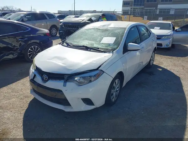 5YFBURHE2GP508519 2016 TOYOTA COROLLA - Image 2