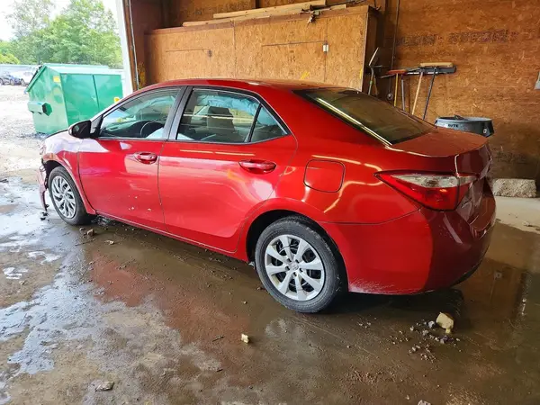 5YFBURHE2GP510335 2016 TOYOTA COROLLA - Image 2