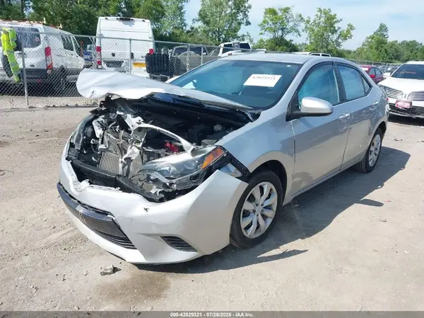 5YFBURHE2GP512361 2016 TOYOTA COROLLA - Image 2