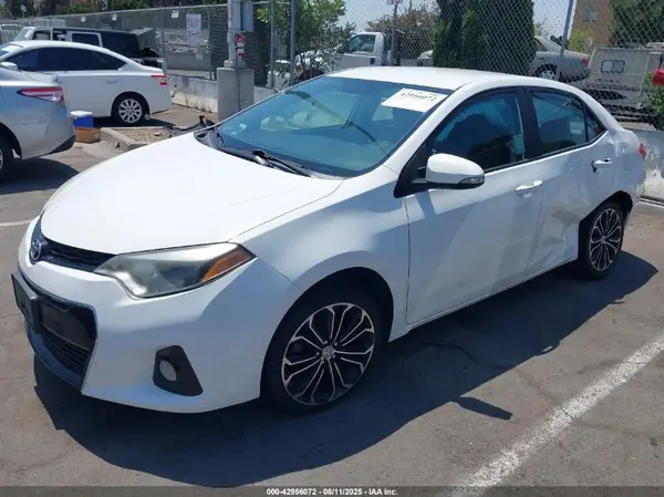 5YFBURHE2GP517771 2016 TOYOTA COROLLA - Image 2