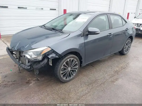 5YFBURHE2GP519617 2016 TOYOTA COROLLA - Image 2