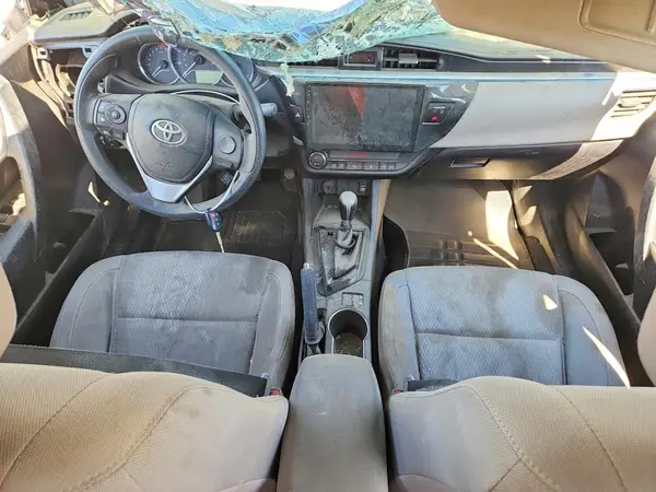 5YFBURHE2GP520699 2016 TOYOTA COROLLA - Image 8