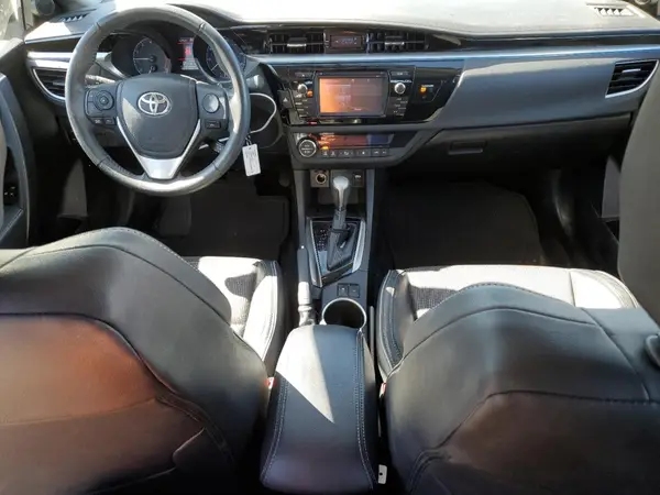 5YFBURHE2GP520945 2016 TOYOTA COROLLA - Image 8