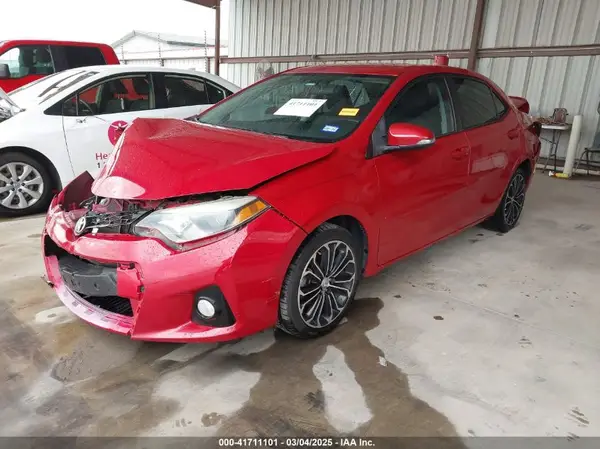 5YFBURHE2GP521657 2016 TOYOTA COROLLA - Image 2