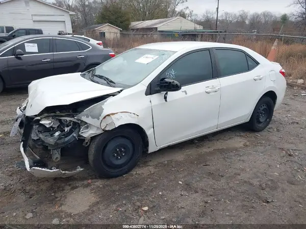 5YFBURHE2GP522646 2016 TOYOTA COROLLA - Image 2
