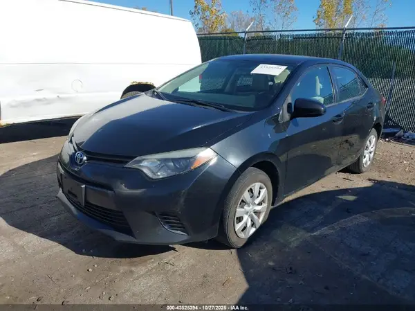5YFBURHE2GP524431 2016 TOYOTA COROLLA - Image 2