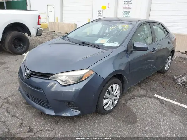 5YFBURHE2GP525398 2016 TOYOTA COROLLA - Image 2