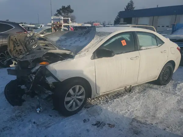 5YFBURHE2GP530455 2016 TOYOTA COROLLA - Image 1