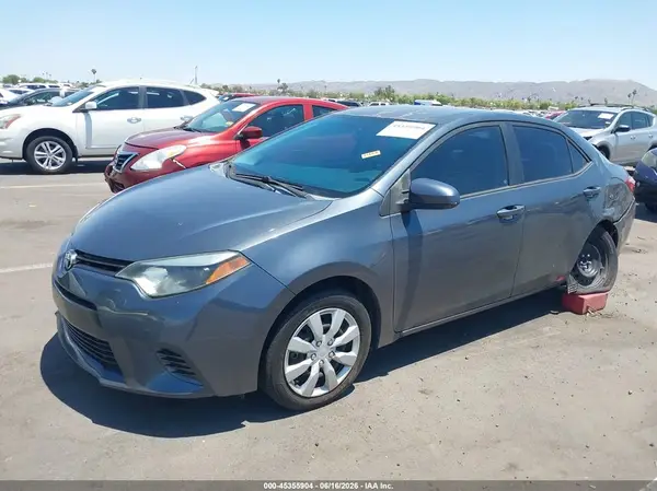 5YFBURHE2GP532223 2016 TOYOTA COROLLA - Image 2