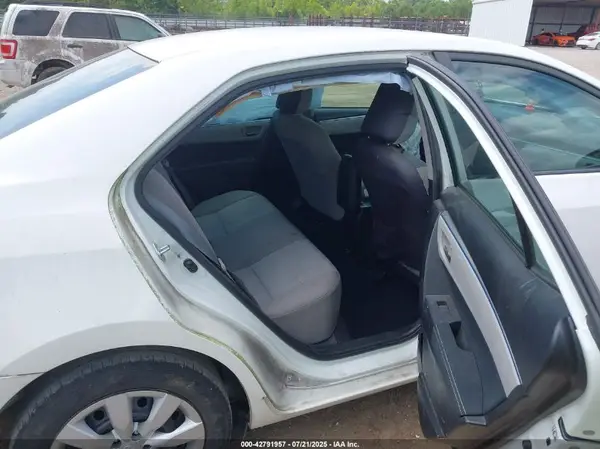 5YFBURHE2GP534621 2016 TOYOTA COROLLA - Image 8