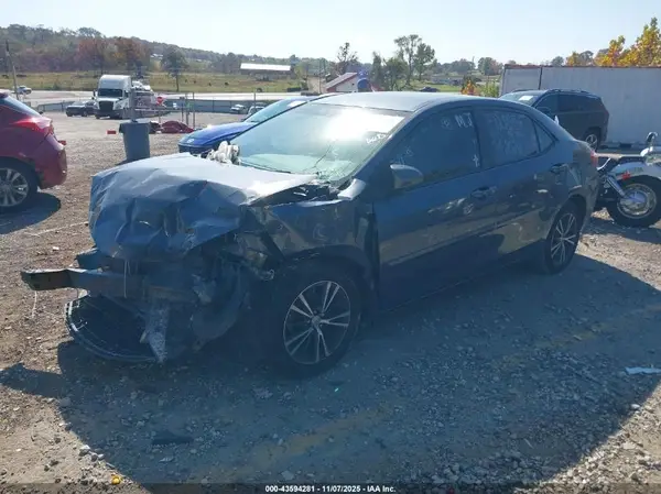 5YFBURHE2GP545618 2016 TOYOTA COROLLA - Image 2