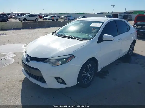 5YFBURHE2GP548602 2016 TOYOTA COROLLA - Image 2