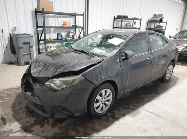 5YFBURHE2GP551290 2016 TOYOTA COROLLA - Image 2