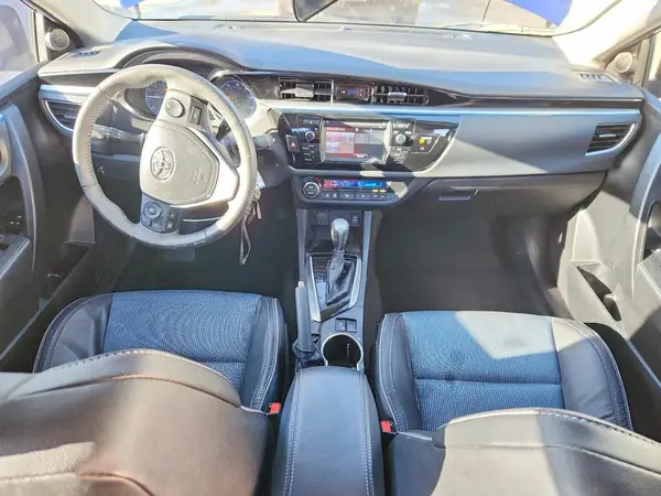 5YFBURHE2GP560569 2016 TOYOTA COROLLA - Image 8