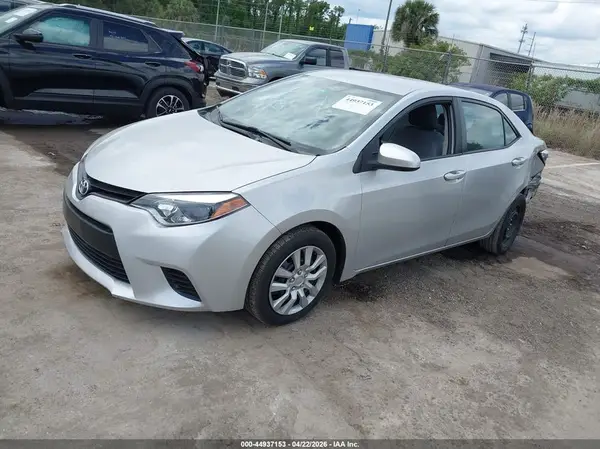 5YFBURHE2GP560989 2016 TOYOTA COROLLA - Image 2