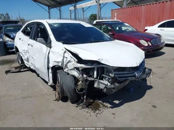 5YFBURHE2GP561432 2016 TOYOTA COROLLA - Image 1