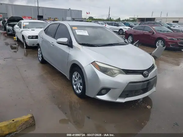 5YFBURHE2GP563830 2016 TOYOTA COROLLA - Image 1