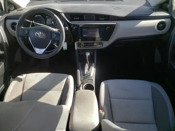 5YFBURHE2HP570780 2017 TOYOTA COROLLA - Image 8