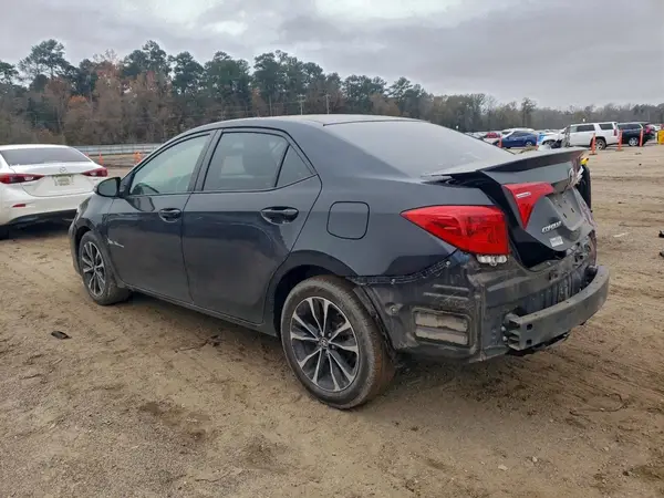 5YFBURHE2HP572903 2017 TOYOTA COROLLA - Image 2