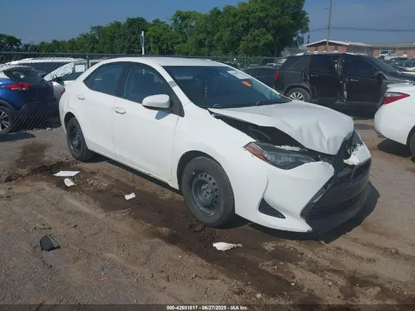 5YFBURHE2HP573209 2017 TOYOTA COROLLA - Image 1