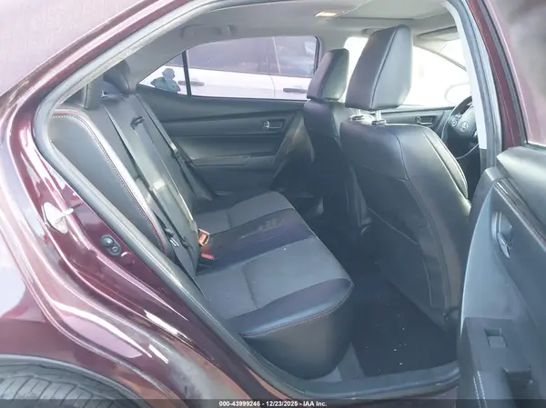 5YFBURHE2HP574845 2017 TOYOTA COROLLA - Image 8
