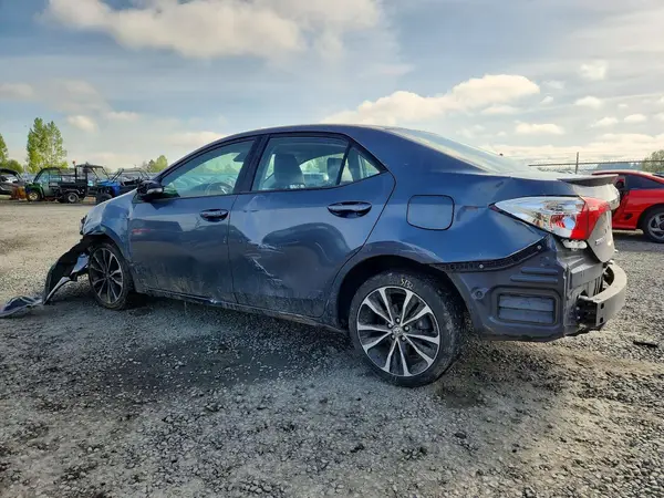 5YFBURHE2HP575686 2017 TOYOTA COROLLA - Image 2