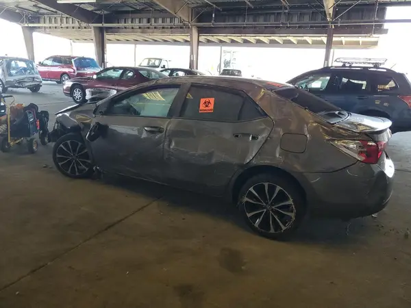 5YFBURHE2HP576787 2017 TOYOTA COROLLA - Image 2