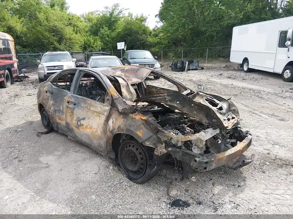 5YFBURHE2HP577275 2017 TOYOTA COROLLA - Image 1