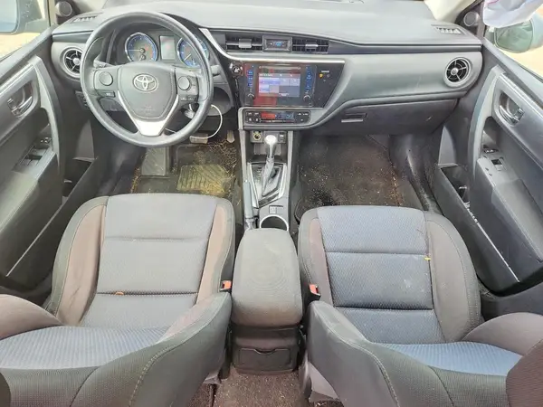 5YFBURHE2HP578135 2017 TOYOTA COROLLA - Image 8
