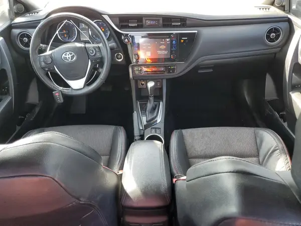 5YFBURHE2HP580287 2017 TOYOTA COROLLA - Image 8