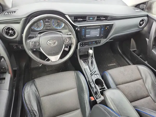 5YFBURHE2HP585683 2017 TOYOTA COROLLA - Image 8
