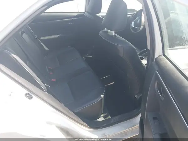 5YFBURHE2HP586509 2017 TOYOTA COROLLA - Image 8