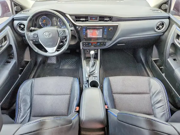 5YFBURHE2HP588700 2017 TOYOTA COROLLA - Image 8