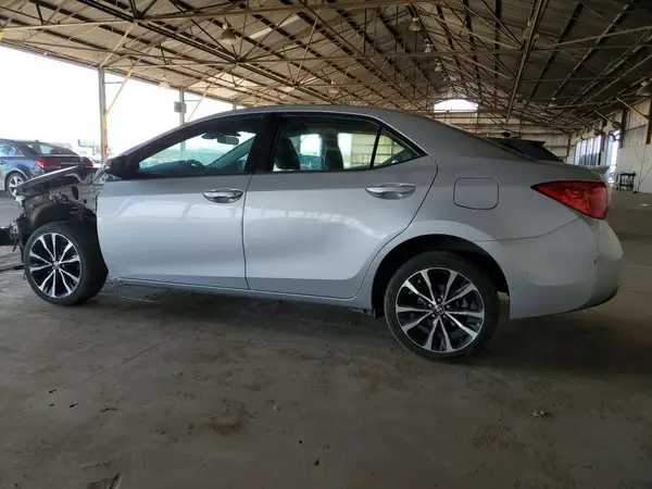 5YFBURHE2HP589054 2017 TOYOTA COROLLA - Image 2