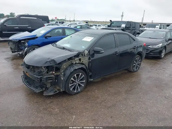 5YFBURHE2HP589667 2017 TOYOTA COROLLA - Image 2