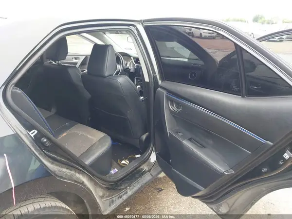 5YFBURHE2HP589667 2017 TOYOTA COROLLA - Image 8