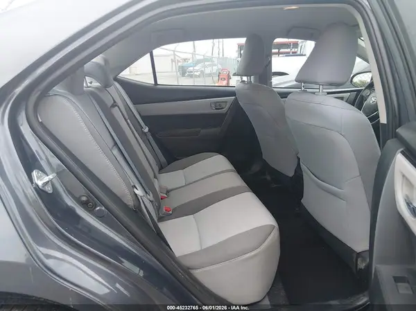 5YFBURHE2HP593377 2017 TOYOTA COROLLA - Image 8