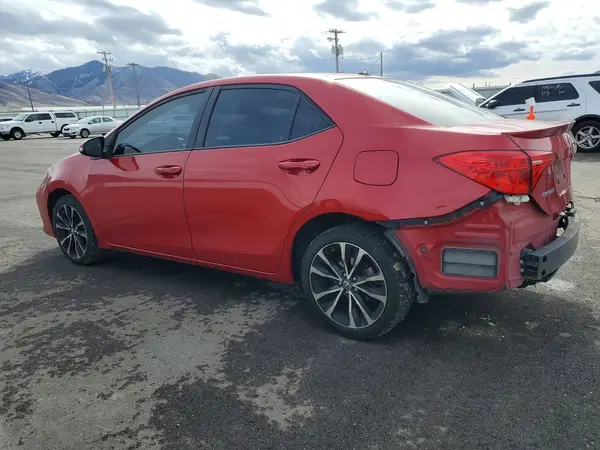 5YFBURHE2HP593721 2017 TOYOTA COROLLA - Image 2