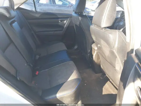 5YFBURHE2HP594335 2017 TOYOTA COROLLA - Image 8