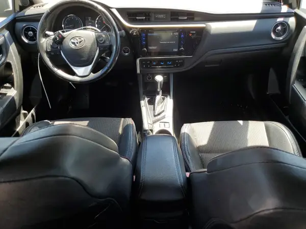 5YFBURHE2HP597994 2017 TOYOTA COROLLA - Image 8