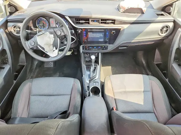 5YFBURHE2HP601543 2017 TOYOTA COROLLA - Image 8